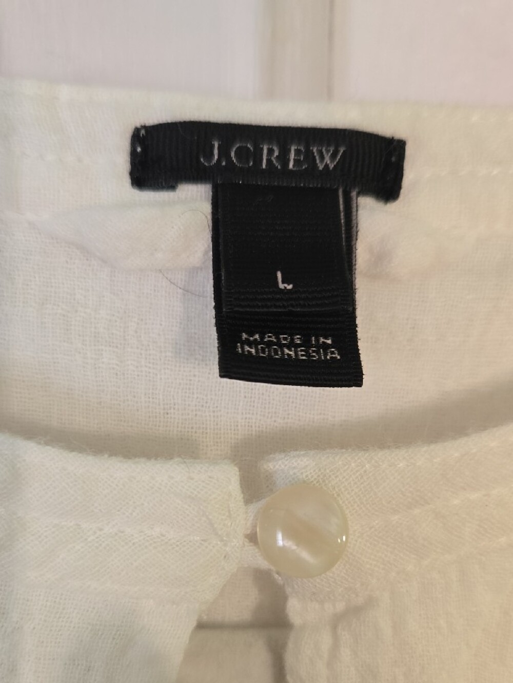 J. Crew White Tunic Top with Keyhole Front Size L - Picture 2 of 5